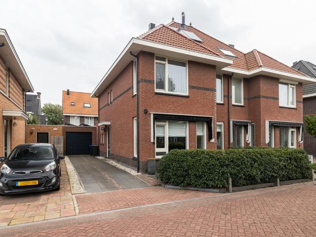 Woning te koop in Westpolder, Berkel En Rodenrijs