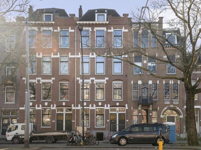 Bovenwoning te koop in Rotterdam, Nieuwe Westen