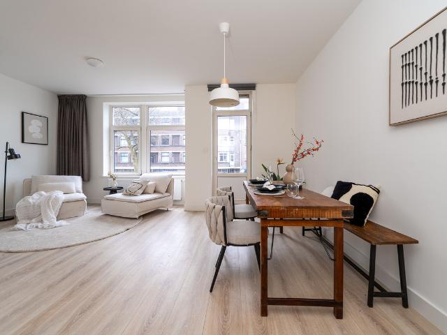 Bovenwoning te koop in Rotterdam, Spangen