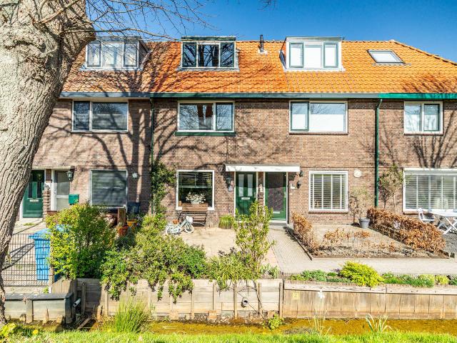 Eengezinswoning te koop in Leidschendam, Stompwijk