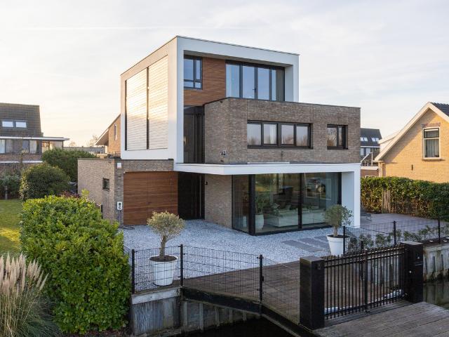 Villa te koop in Meerpolder, Berkel En Rodenrijs