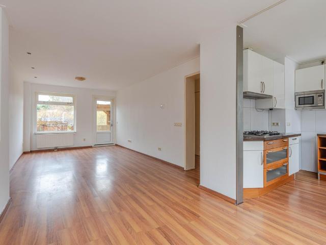Benedenwoning te koop in Charlois, Rotterdam
