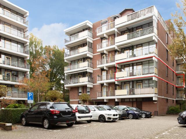 Studio te koop in 's-gravenhage, Zuid Holland