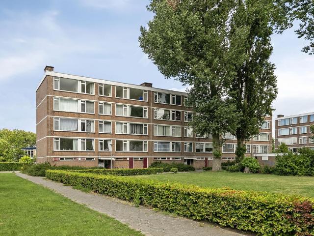 Dubbele Bovenwoning te koop in Rotterdam, Lombardijen