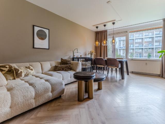 Dubbele Bovenwoning te koop in Morgenstond, 's-gravenhage