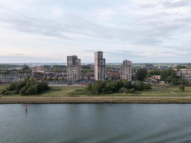 Penthouse te koop in Burgemeesterswijk, Maassluis