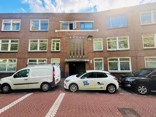 Benedenwoning te koop in Den Haag, Zuid Holland