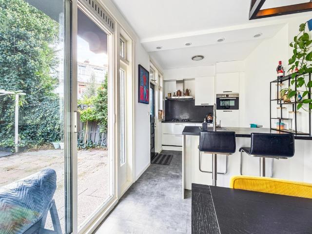 Benedenwoning te koop in Den Haag, Zuid Holland