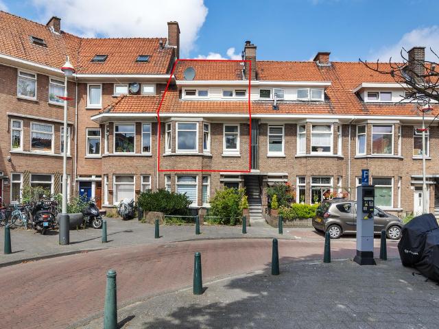 Bovenwoning te koop in 's-gravenhage