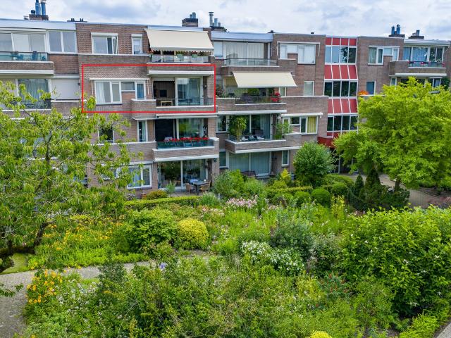 Bovenwoning te koop in Holten