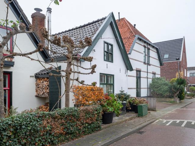 Eengezinswoning te koop in Bussum, Noord Holland