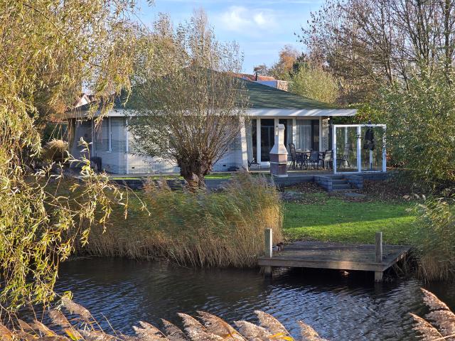 Bungalow te koop in Makkum, Friesland