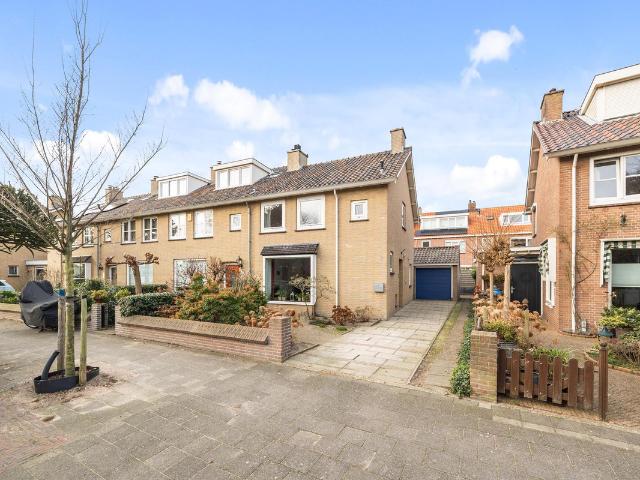 Woning te koop in Monster, Zuid Holland