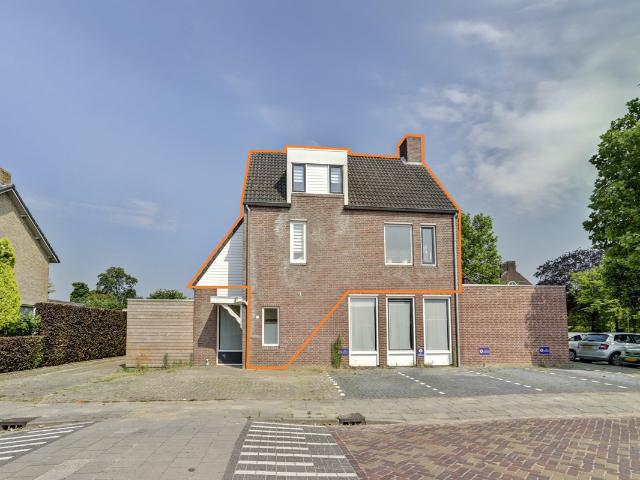 Bovenwoning te koop in Hapert, Noord Brabant