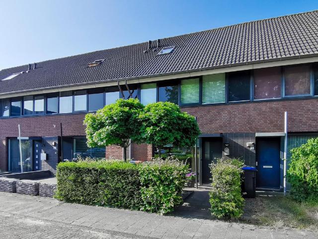 Eengezinswoning te koop in Tilburg, Tuindorp de Kievit