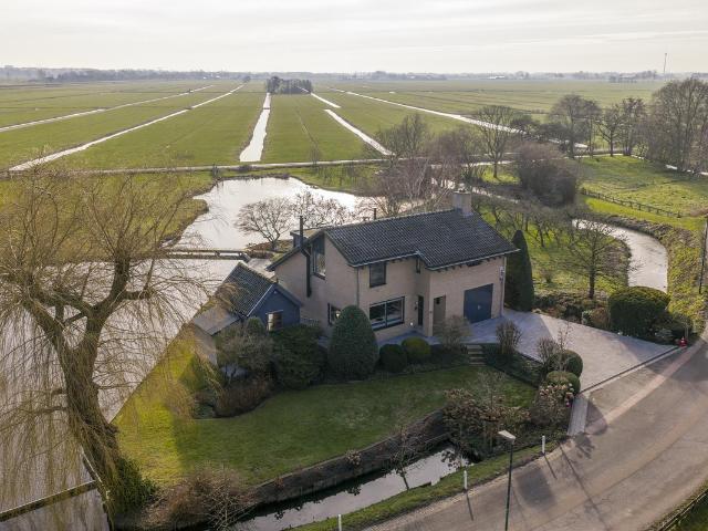 Villa te koop in Muisbroek, Giessenburg