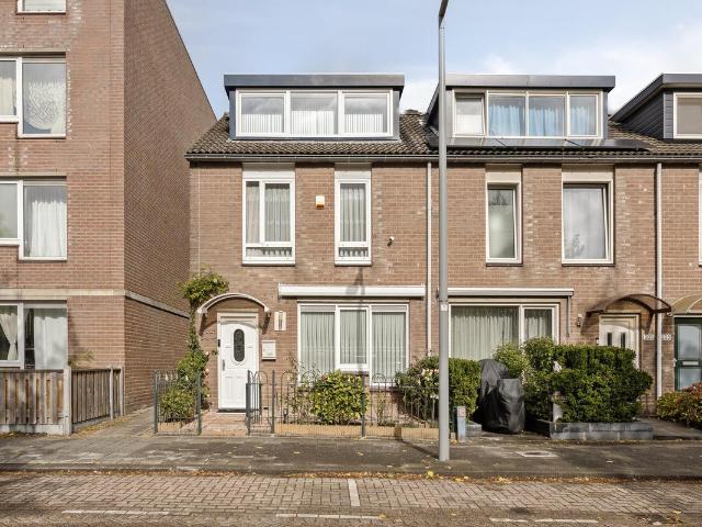 Woning te koop in Zevenkamp, Rotterdam