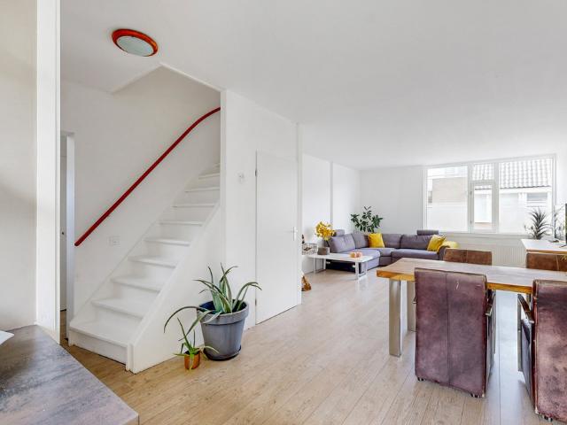 Bovenwoning te koop in Vogelbuurt, Amsterdam