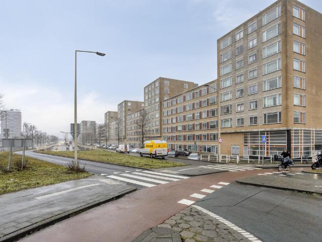 Appartement te koop in Laak, Zuid Holland