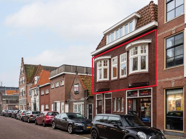 Bovenwoning te koop in Binnenstad, Hoorn