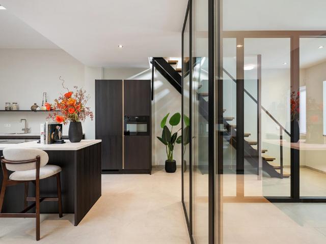 Benedenwoning te koop in Schiedam, Zuid Holland