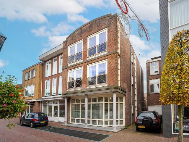 Bovenwoning te koop in Baarn