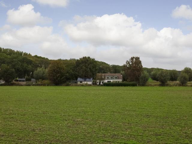 Eengezinswoning te koop in Strijen, Zuid Holland