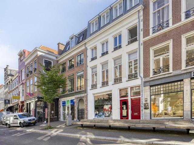 Bovenwoning te koop in Den Haag, Zuid Holland