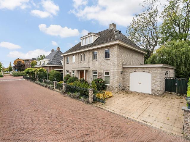 Chalet te koop in Carnisselande, Barendrecht