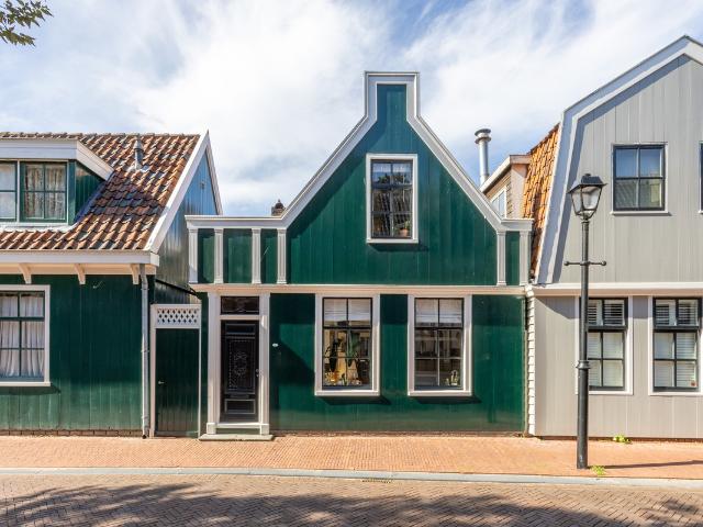 Eengezinswoning te koop in Krommenie, Noord Holland