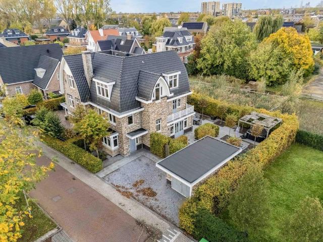 Woonboerderij te koop in Carnisselande, Barendrecht