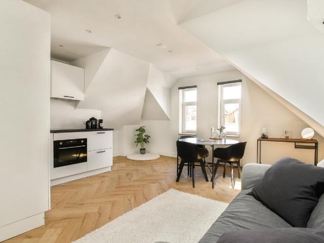 Bovenwoning te koop in Rotterdam, Oude Noorden