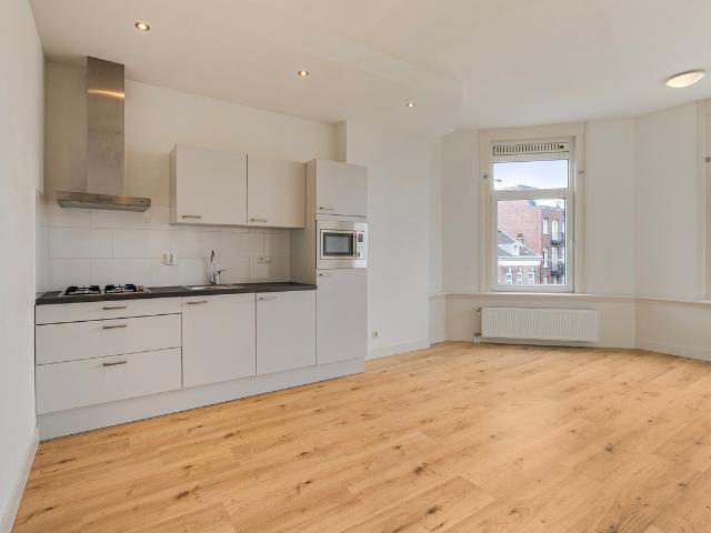 Bovenwoning te koop in Rotterdam, Oude Noorden