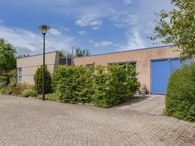 Bungalow te koop in Grootebroek