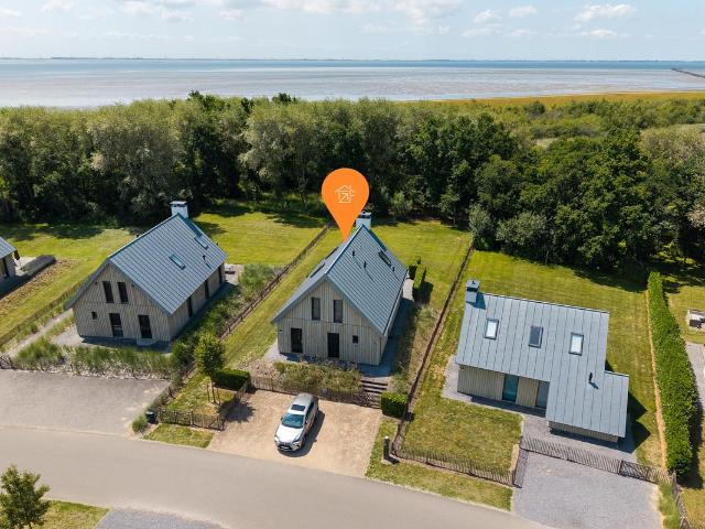 Villa te koop in Tholen