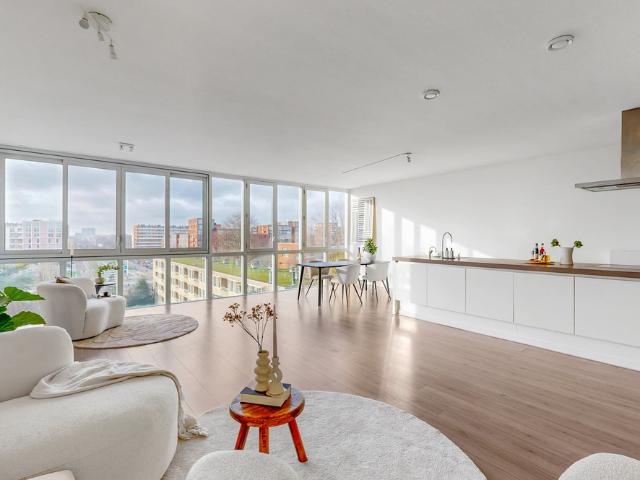 Bovenwoning te koop in Nieuw-West, Amsterdam