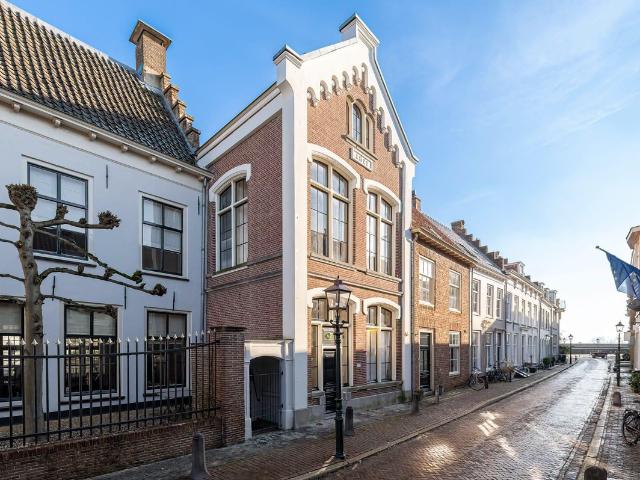 Tussenwoning te koop in Wijk Bij Duurstede, Utrecht