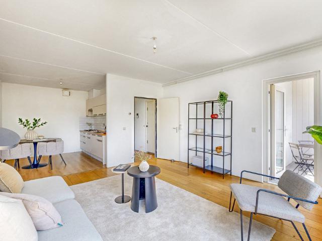 Bovenwoning te koop in Amsterdam, Holendrecht