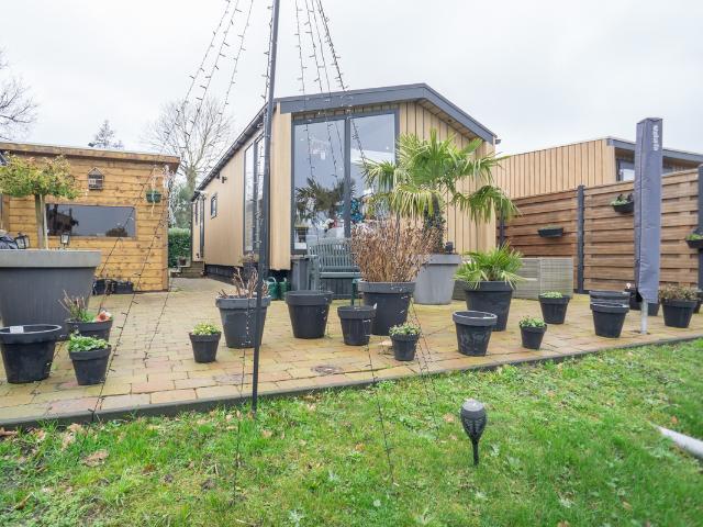 Bungalow te koop in Wognum, Noord Holland