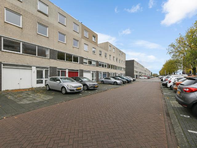 Eengezinswoning te koop in Zaandam, Noord Holland