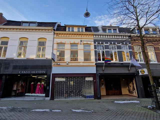 Bovenwoning te koop in Schandelen, Heerlen