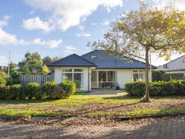 Woning te koop in De Koog, Noord Holland