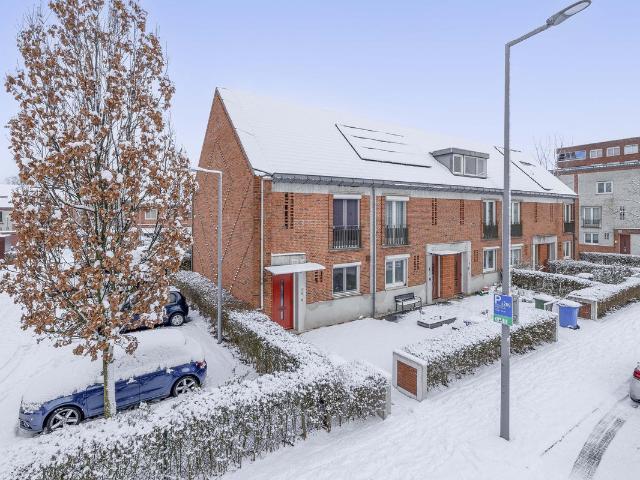 Woning te koop in Charlois, Rotterdam
