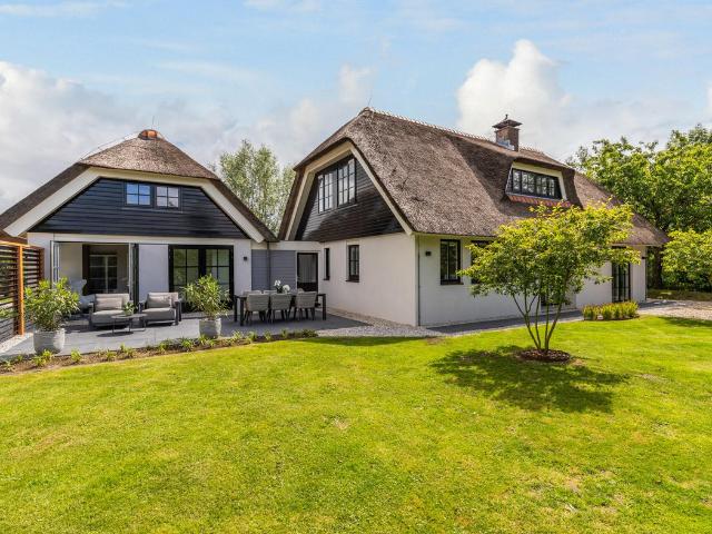 Villa te koop in Breukelen