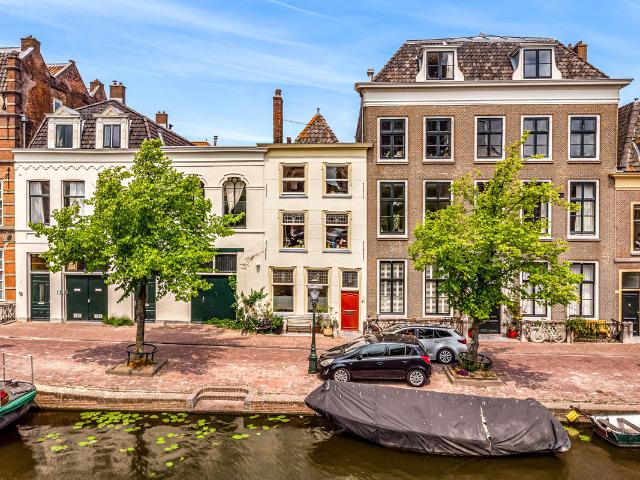 Geschakelde Woning te koop in Noordvest, Leiden