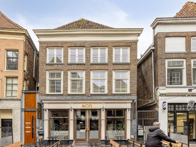 Bovenwoning te koop in Binnenstad, Zwolle