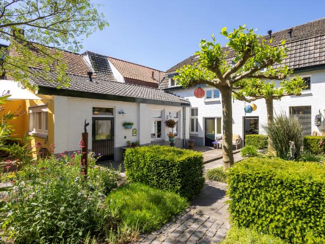 Woonboerderij te koop in Herten, Aan de Rijksweg