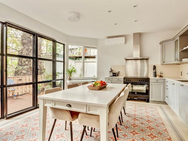 Benedenwoning te koop in West, Amsterdam