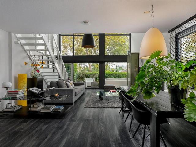 Benedenwoning te koop in Middelwatering, Capelle