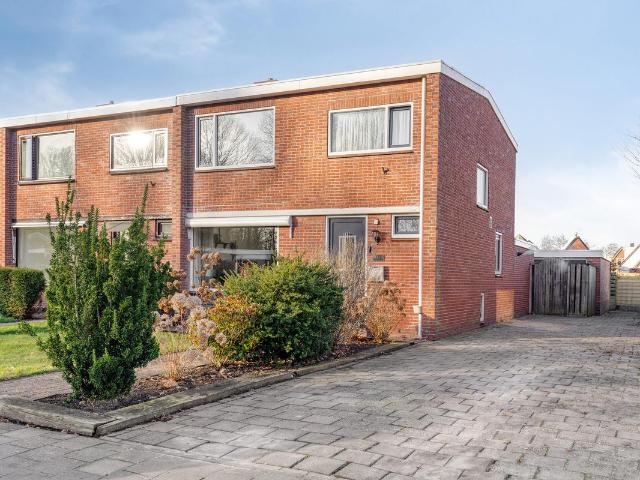Woning te koop in Zeeheldenbuurt, Winschoten